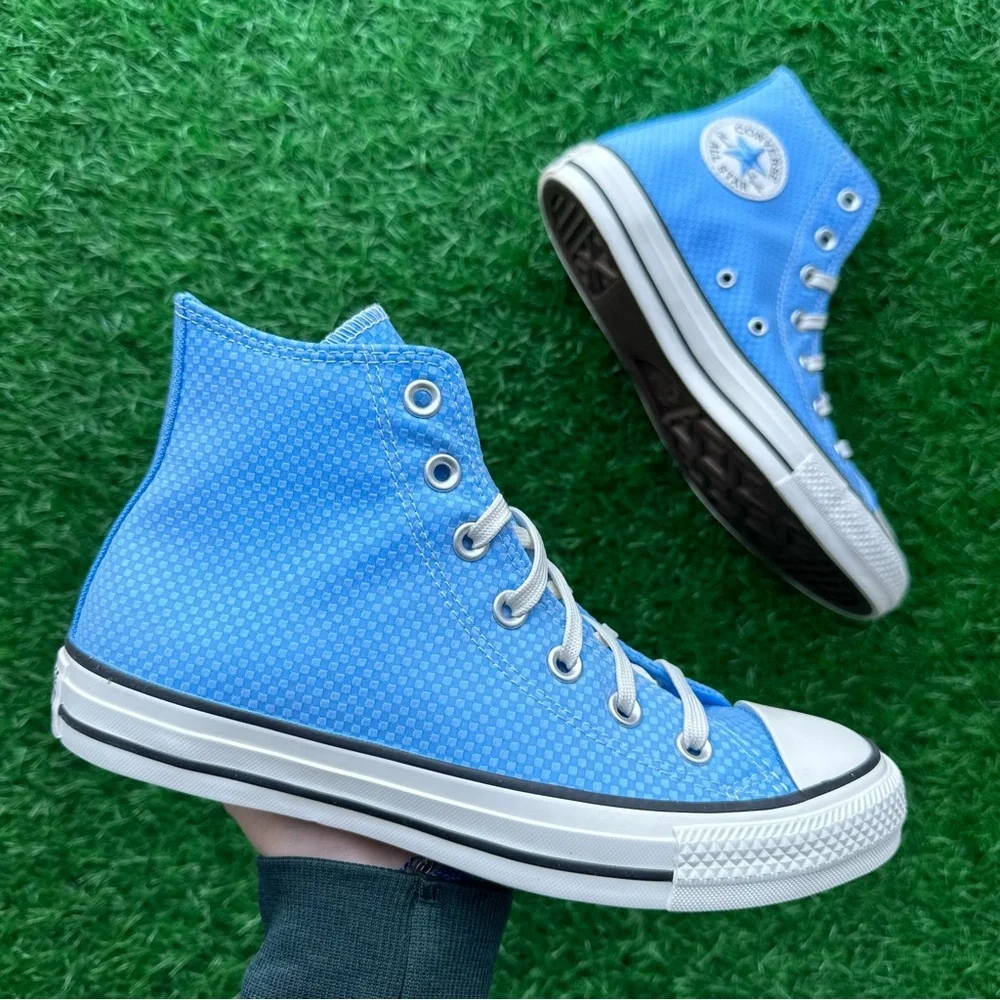 🎁Converse Chuck Taylor All Star Ctas Hi Light Blue - Picture 2 of 10